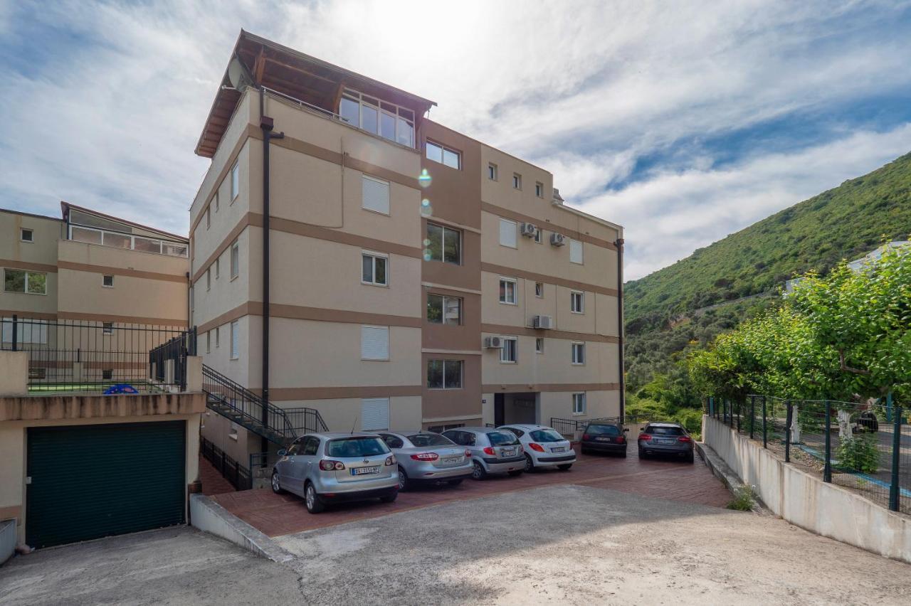 Casa Al Mare Petrovac, Montenegro المظهر الخارجي الصورة